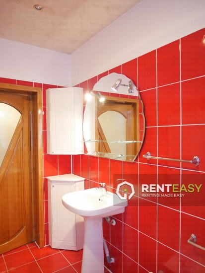 1 Minut de UMF! Apartament cu 3 Camere de Inchiriat