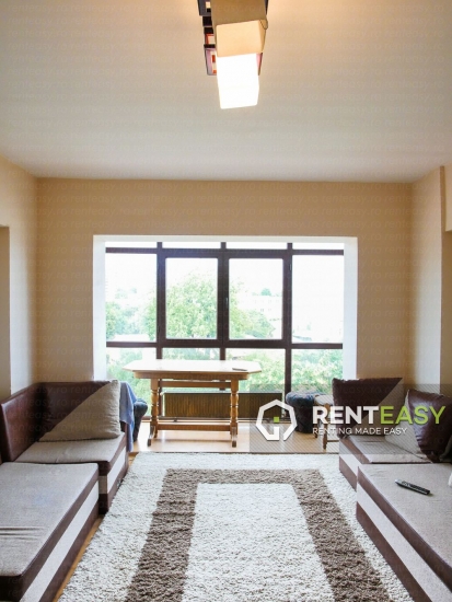 Apartament cu 3 Camere pe Stefan cel Mare de Inchiriat