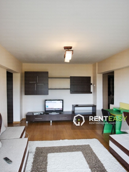 Apartament cu 3 Camere pe Stefan cel Mare de Inchiriat