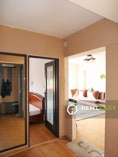 Apartament cu 3 Camere pe Stefan cel Mare de Inchiriat