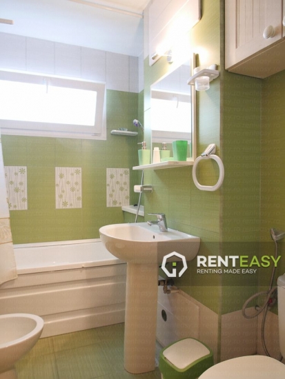 Apartament cu 3 Camere de Inchiriat in Podul de Piatra