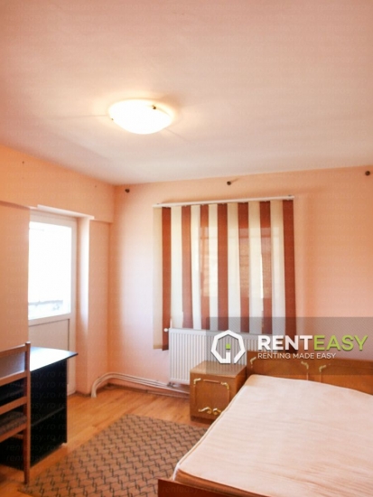 Apartament Decomandat cu 3 Camere in Pacurari de Inchiriat