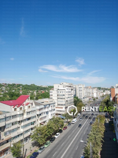Apartament Decomandat cu 3 Camere in Pacurari de Inchiriat