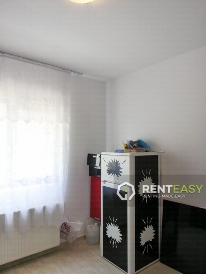 Apartament cu 4 Camere la Casa in Miroslava