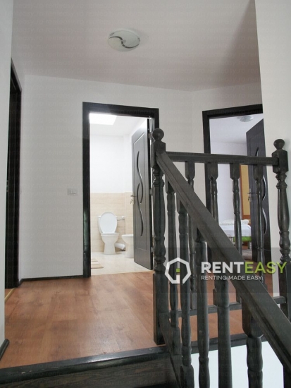 Apartament cu 4 Camere la Casa in Miroslava