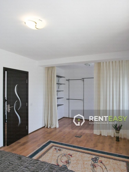 Apartament cu 4 Camere la Casa in Miroslava