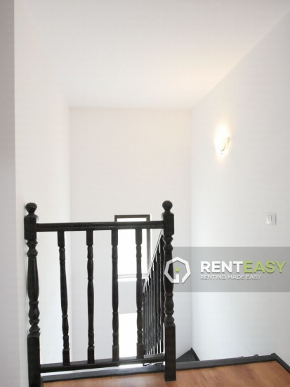 Apartament cu 4 Camere la Casa in Miroslava