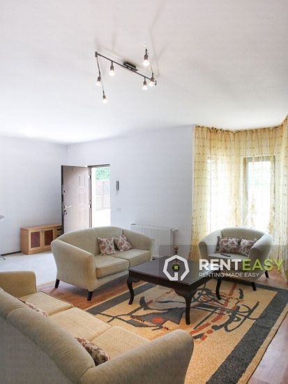 Apartament cu 4 Camere la Casa in Miroslava