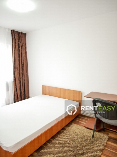Apartament 3 Camere in Podul de Fier de Inchiriat