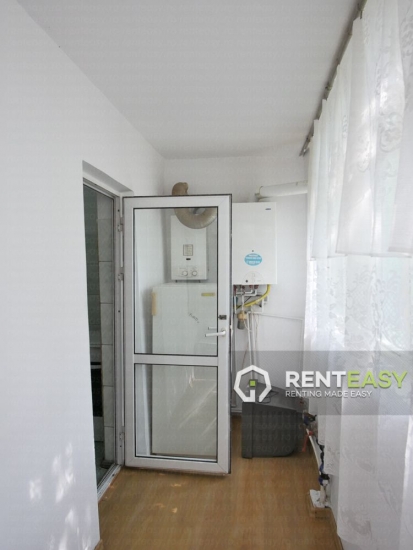 Apartament Decomandat cu 4 Camere in Nicolina de Inchiriat