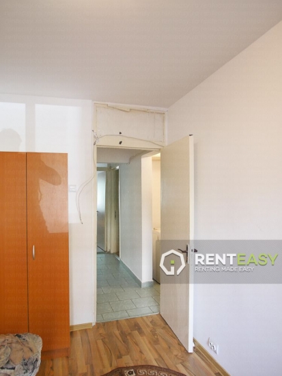 Apartament Decomandat cu 4 Camere in Nicolina de Inchiriat