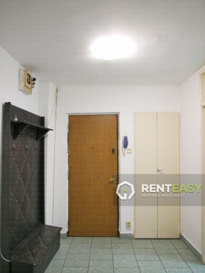 Apartament Decomandat cu 4 Camere in Nicolina de Inchiriat
