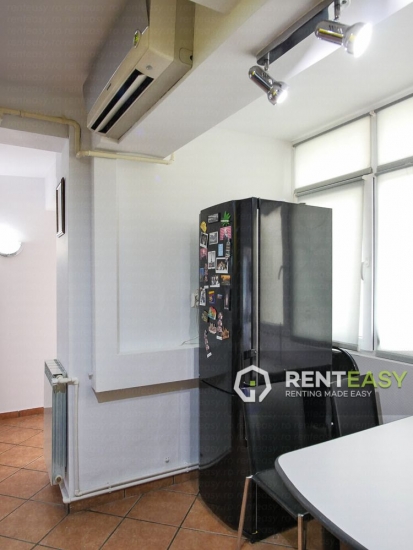 Apartament Decomandat cu 3 Camere de Inchiriat langa Moldova Mall