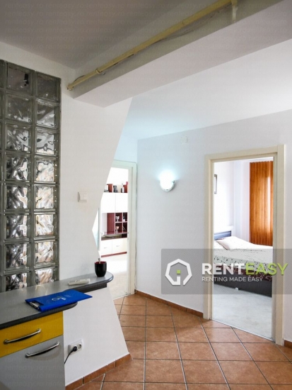 Apartament Decomandat cu 3 Camere de Inchiriat langa Moldova Mall
