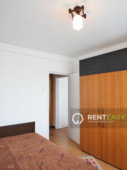 Apartament 2 camere de inchiriat in zona Podul de Piatra