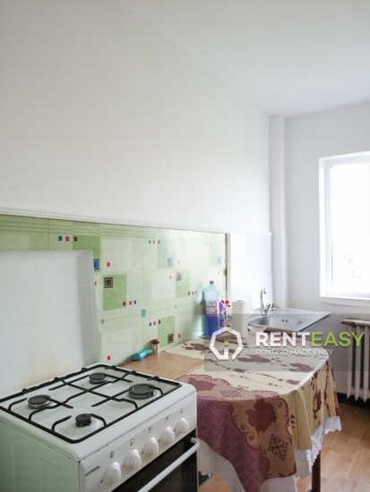 Apartament 2 camere de inchiriat in zona Podul de Piatra