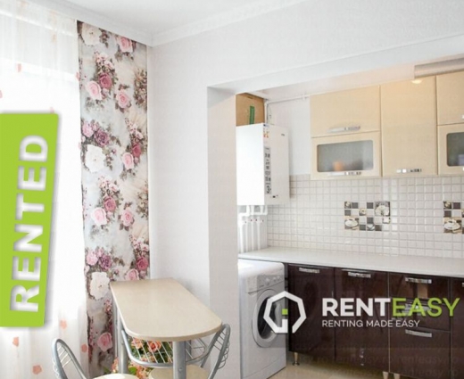 Apartament cu 3 Camere de Inchiriat in Podul de Piatra