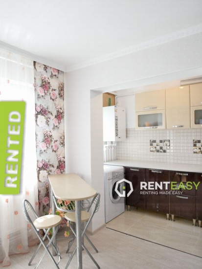 Apartament cu 3 Camere de Inchiriat in Podul de Piatra
