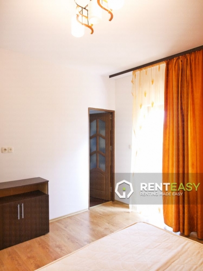 Apartament cu 4 Camere la Casa in zona Valea Lupului - Popas Pacurari