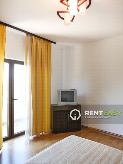 Apartament cu 4 Camere la Casa in zona Valea Lupului - Popas Pacurari