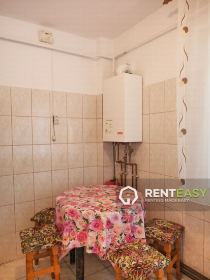 Apartament Decomandat cu 2 Camere de Inchiriat in Piata Unirii