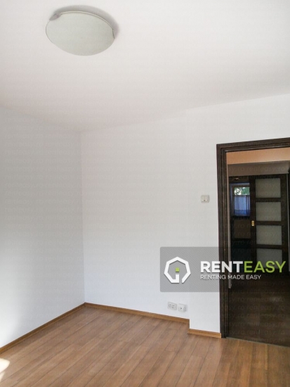 Apartament cu 4 Camere langa Palas de Inchiriat