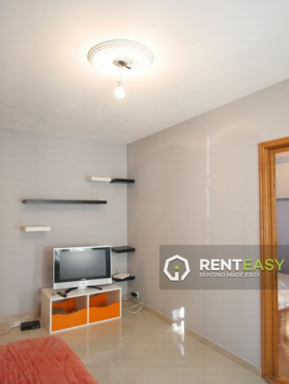Apartament 2 Camere de Inchiriat in Podul de Piatra