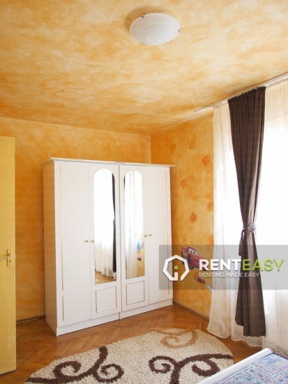 Apartament de inchiriat cu 3 Camere in Podul de Piatra