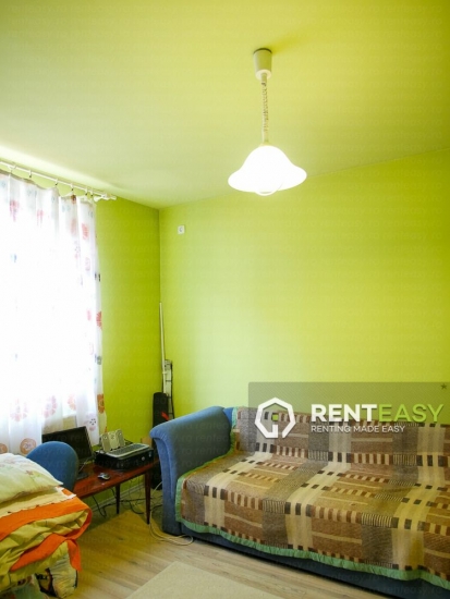 Casa cu 4 Dormitoare de Inchiriat in Centru - Bucsinescu