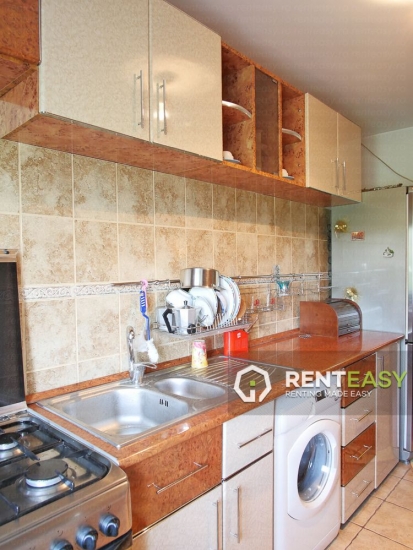 Apartament cu 3 Camere de Inchiriat in zona Posta Pacurari