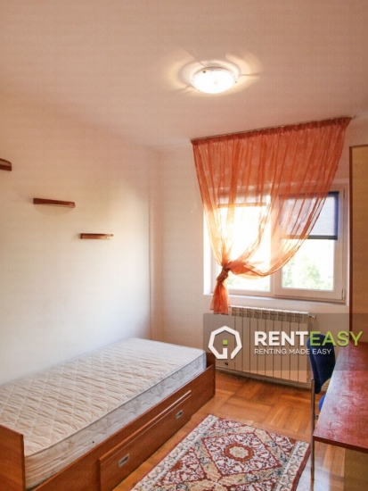Apartament cu 4 Camere de Inchiriat in zona Garii
