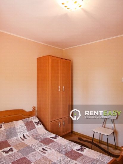 Apartament cu 3 Camere de Inchiriat pe Stefan cel Mare