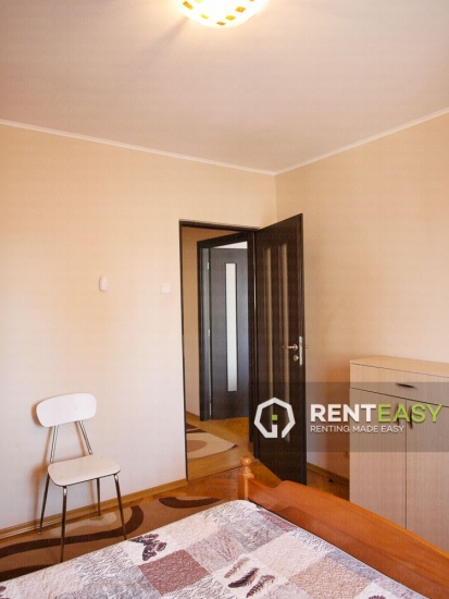 Apartament cu 3 Camere de Inchiriat pe Stefan cel Mare