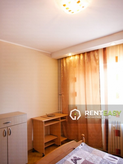 Apartament cu 3 Camere de Inchiriat pe Stefan cel Mare