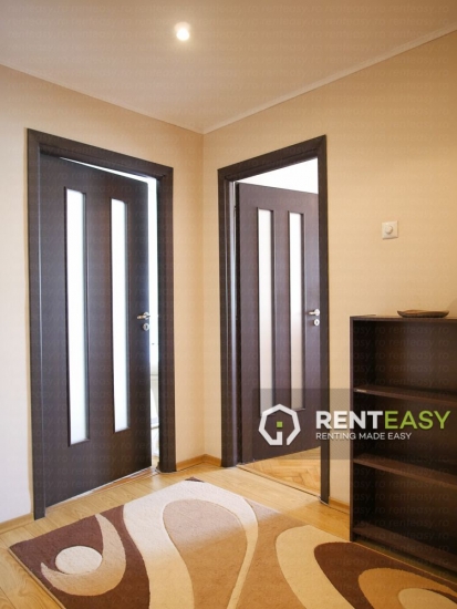 Apartament cu 3 Camere de Inchiriat pe Stefan cel Mare