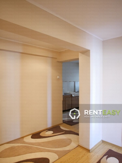 Apartament cu 3 Camere de Inchiriat pe Stefan cel Mare