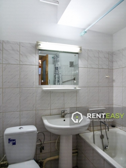 Apartament cu 3 Camere la Mansarda la Gara pentru Inchiriat