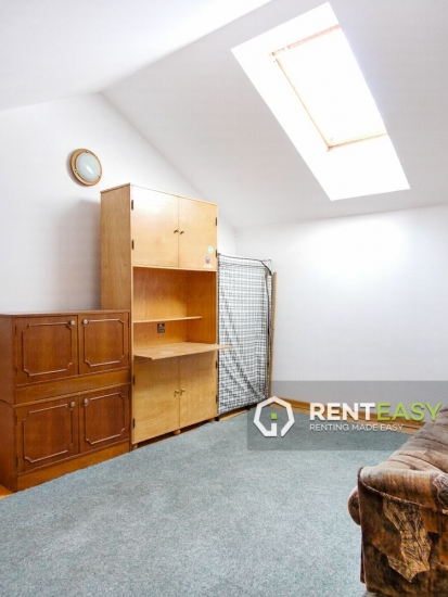 Apartament cu 3 Camere la Mansarda la Gara pentru Inchiriat