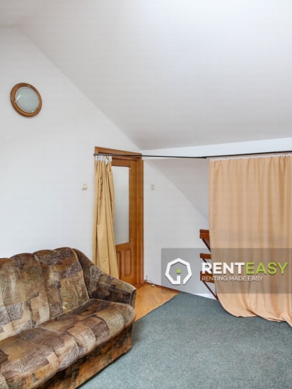 Apartament cu 3 Camere la Mansarda la Gara pentru Inchiriat