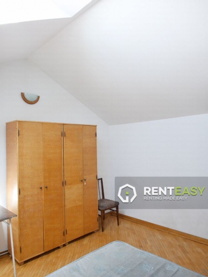 Apartament cu 3 Camere la Mansarda la Gara pentru Inchiriat