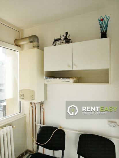 Apartament cu 3 Camere in Centru langa Moldova de Inchiriat