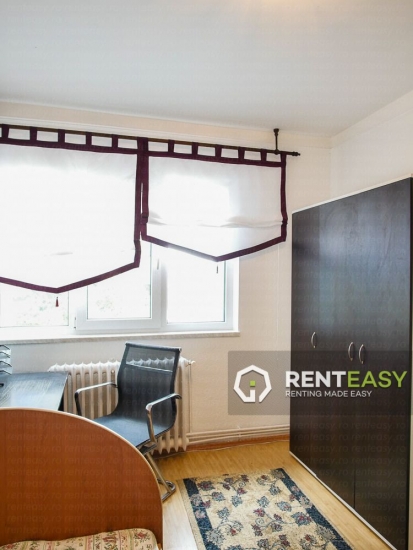 Apartament cu 3 Camere in Centru langa Moldova de Inchiriat