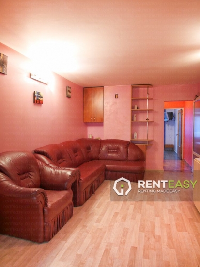 Apartament cu 3 Camere langa Palas de Inchiriat