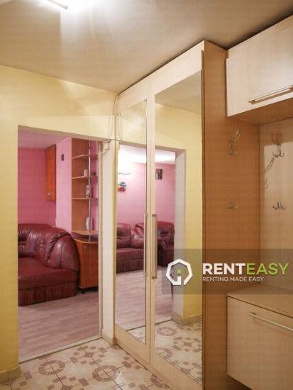 Apartament cu 3 Camere langa Palas de Inchiriat