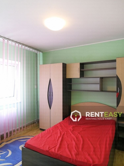 Apartament cu 3 Camere de Inchiriat in Centru - Podul de Fier