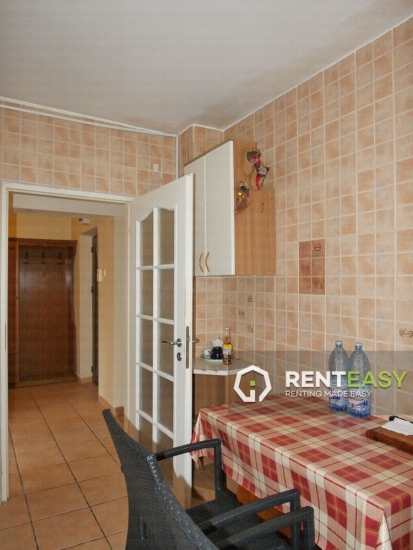 Apartament cu 3 Camere de Inchiriat in Centru - Targu Cucu