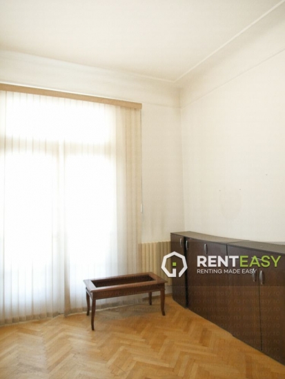 Apartament cu 3 Camere de Inchiriat in Centru langa UMF