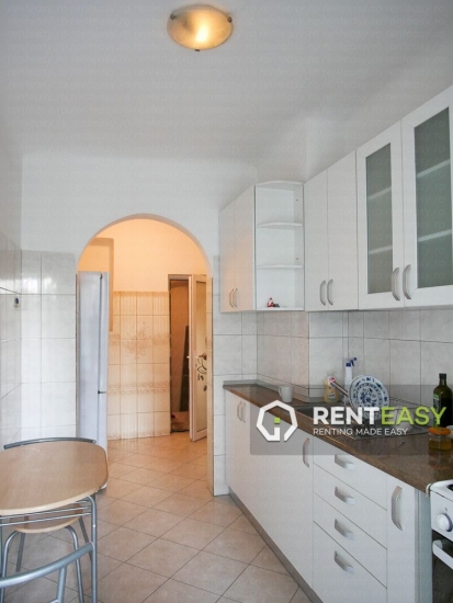 Apartament cu 3 Camere de Inchiriat in Centru langa UMF