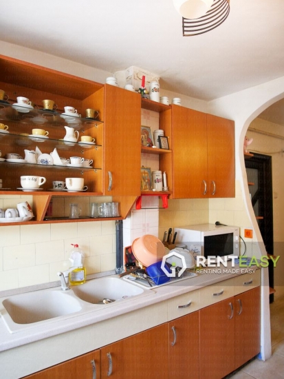 Apartament decomandat cu 2 Camere de Inchiriat pe Sfantul Lazar - Palas