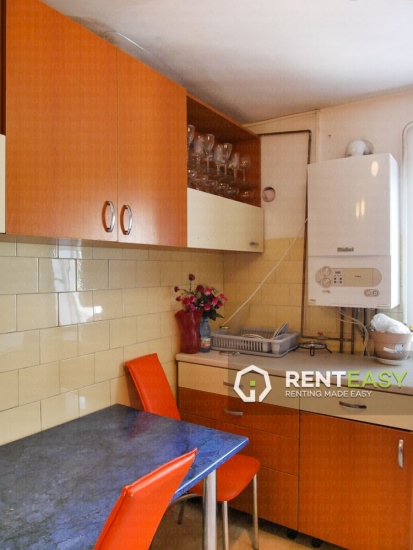 Apartament decomandat cu 2 Camere de Inchiriat pe Sfantul Lazar - Palas